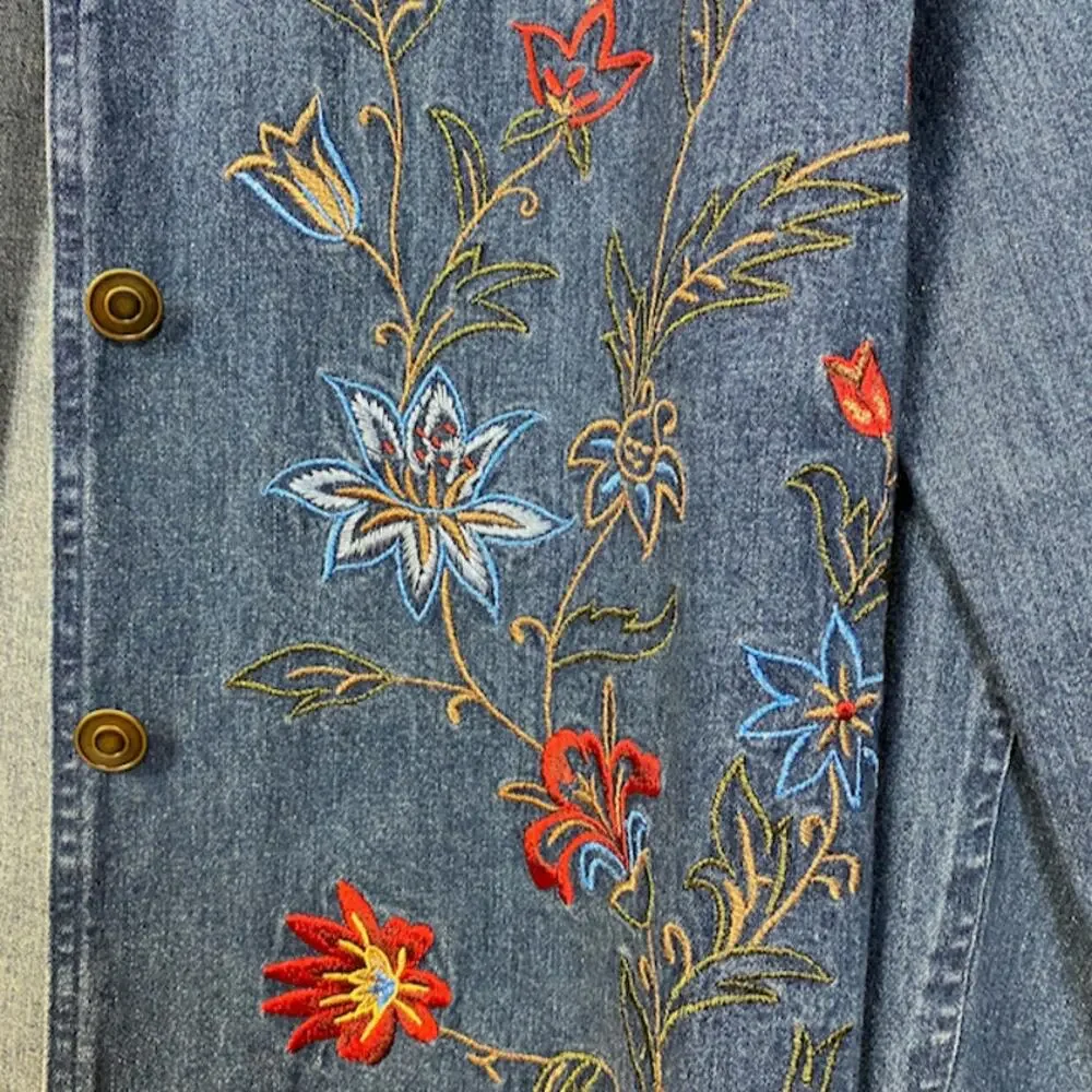 TALBOTS Sz 8 Embroidered Denim Shirt Jacket Boho Floral Jean Metal Buttons